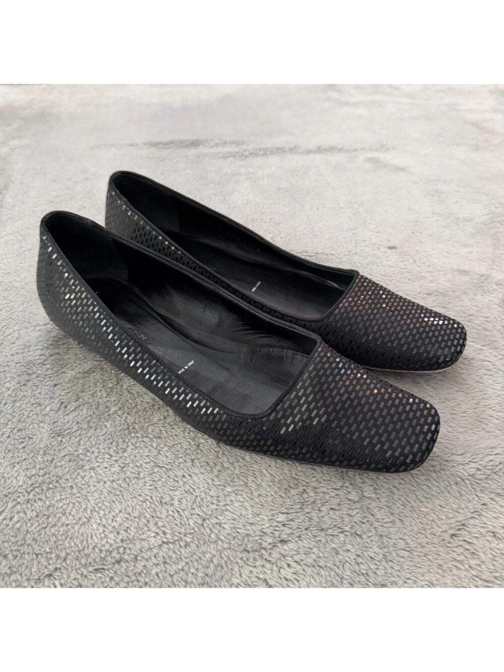 St. John Black Square Toe Slip On Ballet Flats Shoes Womens size 8.5 Italy